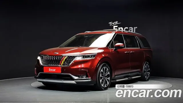 Kia Canival 2021 — photo 1