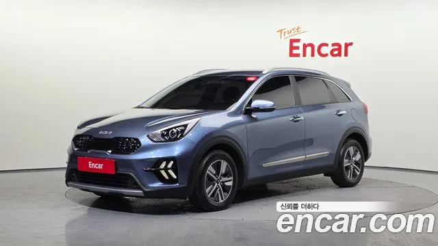 Kia Niro 2022 — photo 1
