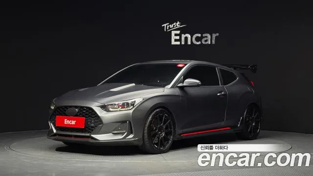 Hyundai Veloster 2019 — photo 1