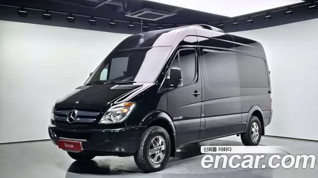Mercedes-Benz Sprinter 2012 — photo 1