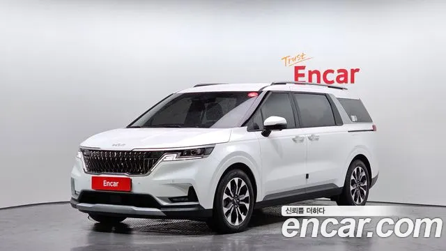 Kia Canival 2022 — photo 1