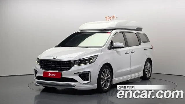 Kia Canival 2019 — photo 1