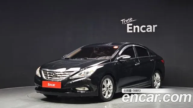 Hyundai Sonata 2011 — photo 1