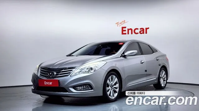 Hyundai Grandeur 2011 — photo 1