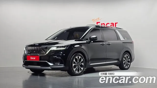 Kia Canival 2021 — photo 1