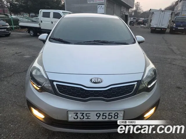 Kia pride 2013 — photo 1