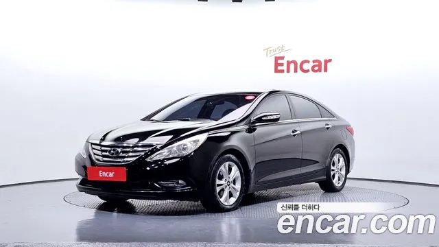 Hyundai Sonata 2010 — photo 1