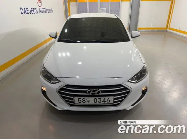 Hyundai AVANTE 2016 — photo 1
