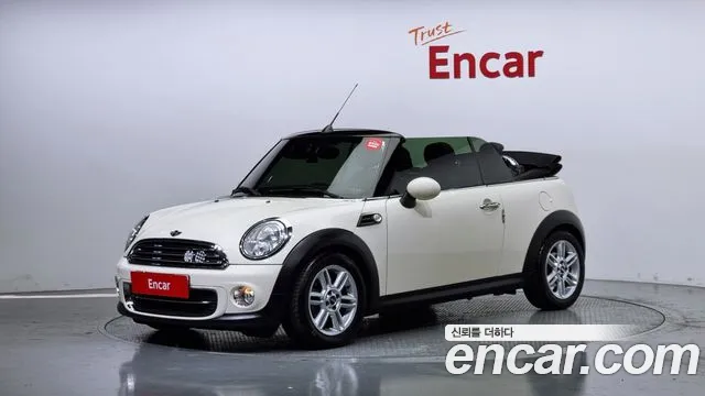 Mini Cooper Convertible 2014 — photo 1