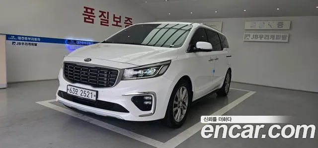 Kia Canival 2019 — photo 1