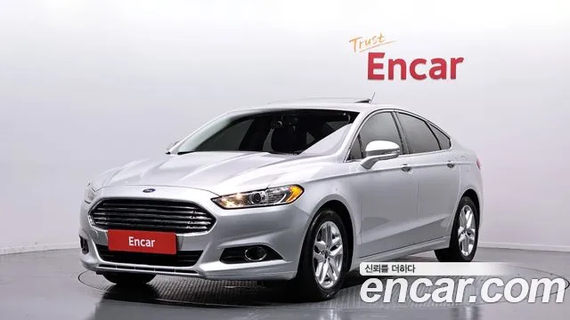 Ford Fusion 2013 — photo 1