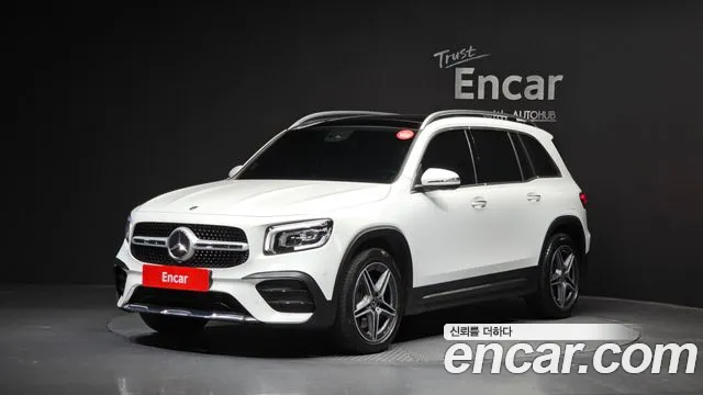 Mercedes-Benz GLB-Class 2020 — photo 1