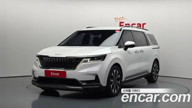 Kia Canival 2022 — photo 1