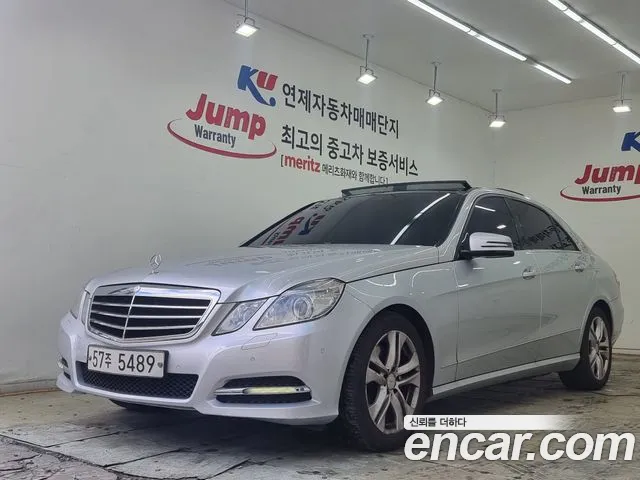 Mercedes-Benz E-Class 2011 — photo 1