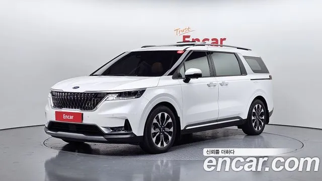 Kia Canival 2021 — photo 1
