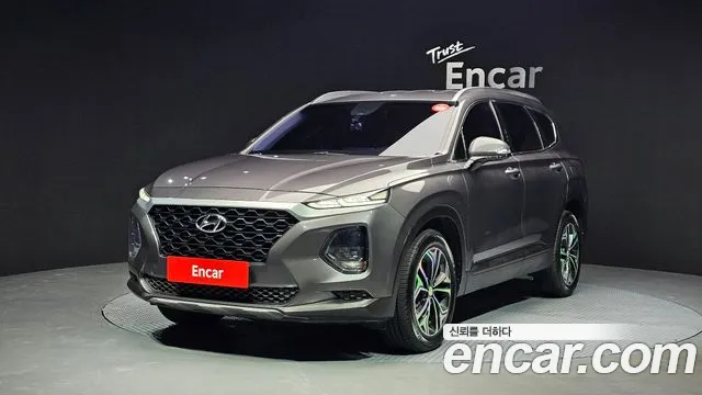 Hyundai Santafe 2019 — photo 1