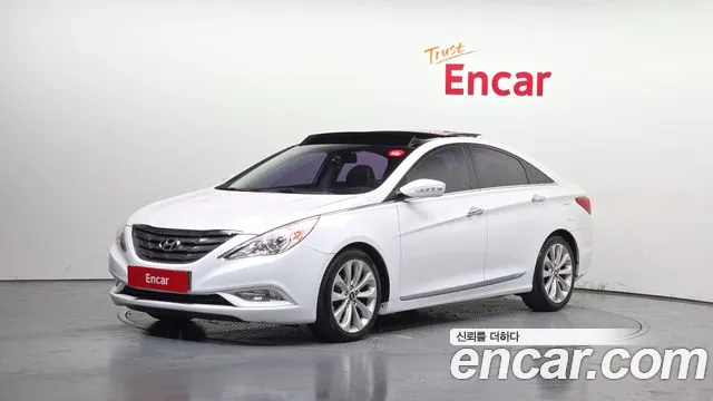 Hyundai Sonata 2011 — photo 1