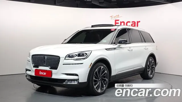 Lincoln Aviator 2022 — photo 1