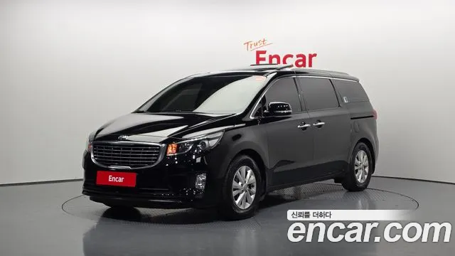 Kia Canival 2017 — photo 1