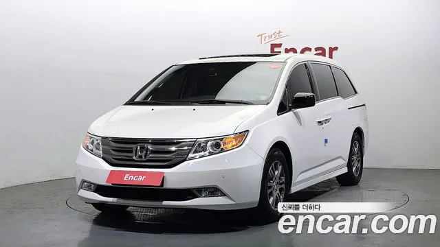 Honda Odyssey 2013 — photo 1