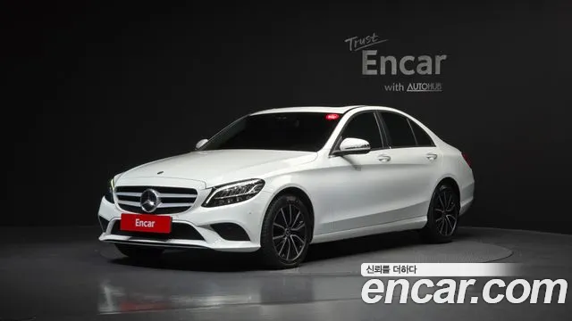 Mercedes-Benz C-Class 2020 — photo 1