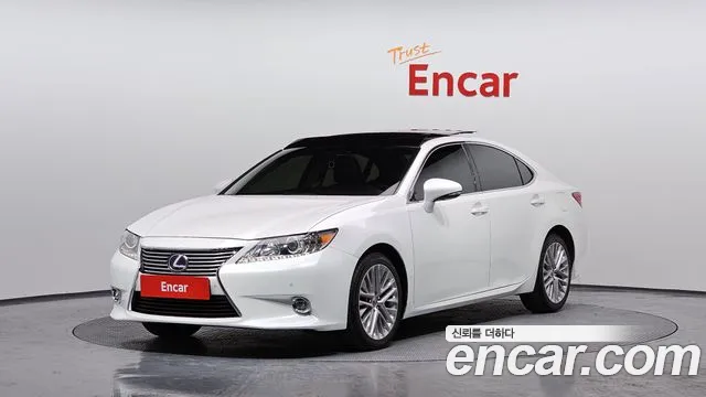 Lexus ES 2014 — photo 1