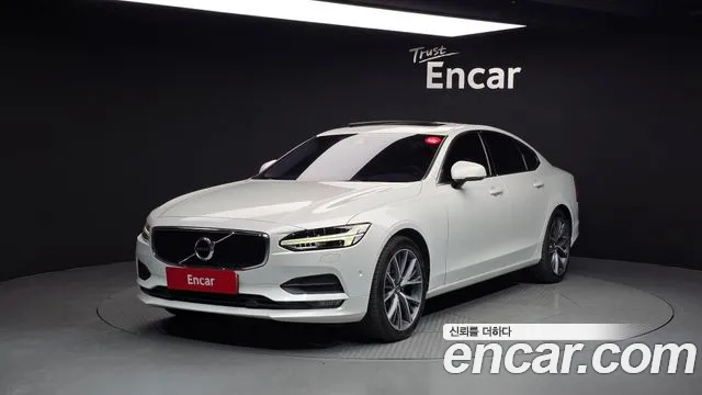 Volvo S90 2017 — photo 1