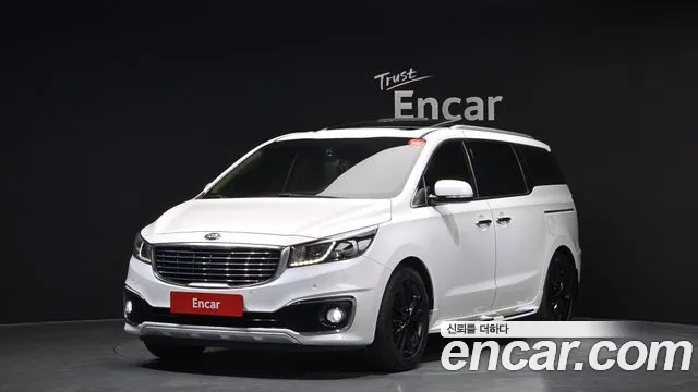 Kia Canival 2017 — photo 1