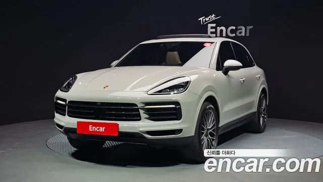 Porsche Cayenne 2021 — photo 1