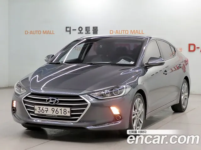 Hyundai AVANTE 2018 — photo 1