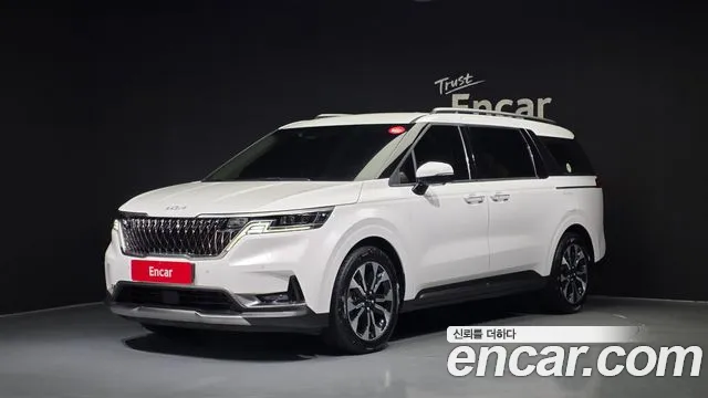 Kia Canival 2022 — photo 1