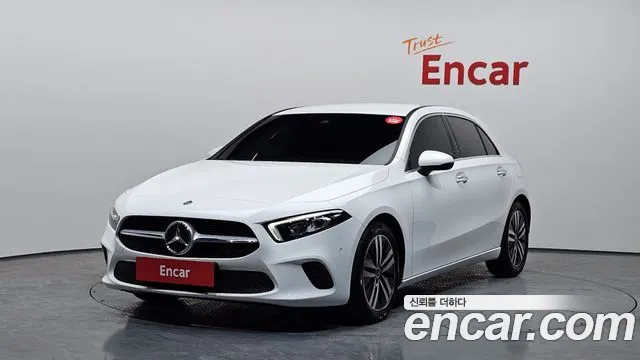 Mercedes-Benz A-Class 2023 — photo 1