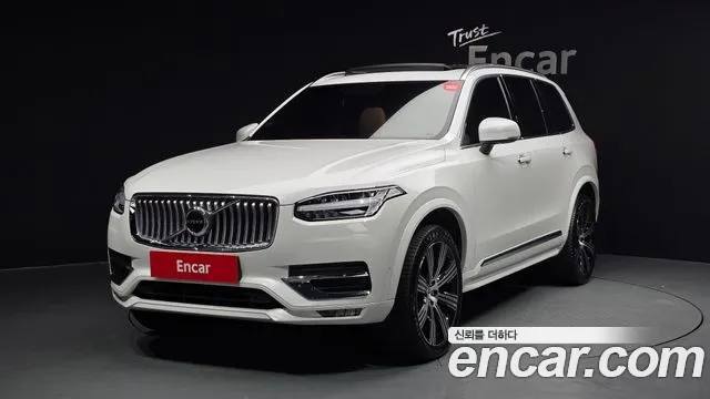 Volvo XC90 2022 — photo 1