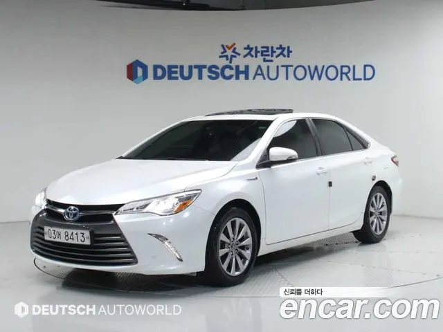 Toyota Camry 2017 — photo 1