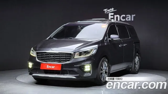 Kia Canival 2019 — photo 1
