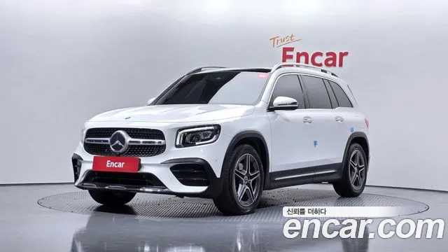Mercedes-Benz GLB-Class 2021 — photo 1