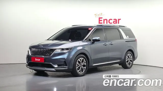 Kia Canival 2021 — photo 1