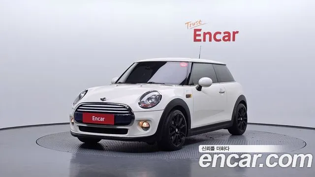 Mini Cooper 2014 — photo 1