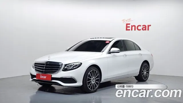 Mercedes-Benz E-Class 2020 — photo 1
