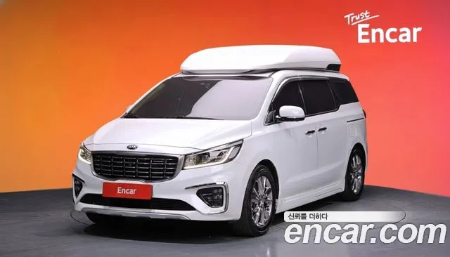Kia Canival 2019 — photo 1