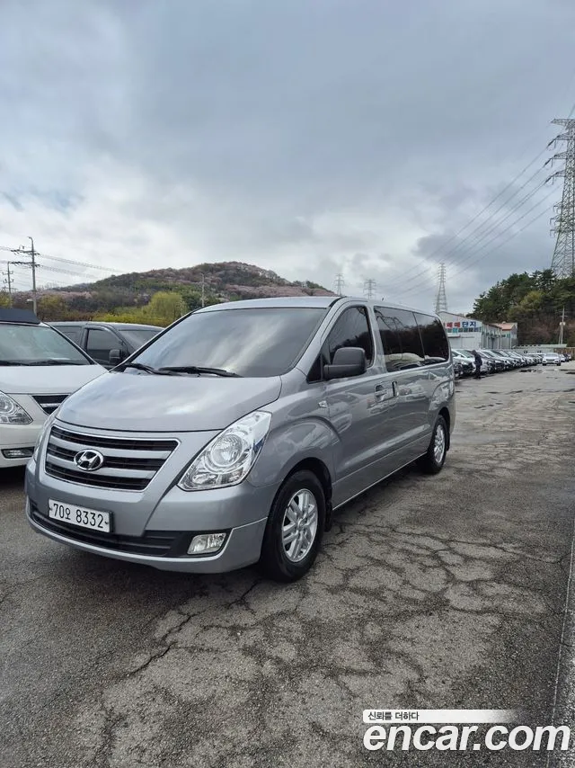 Hyundai Starex 2016 — photo 1
