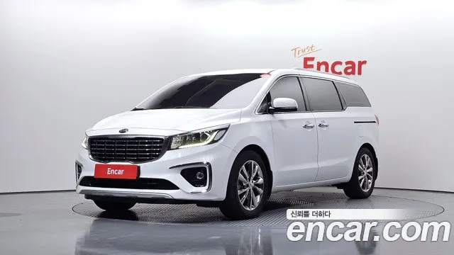 Kia Canival 2020 — photo 1