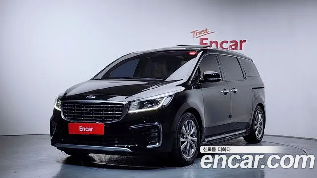 Kia Canival 2020 — photo 1