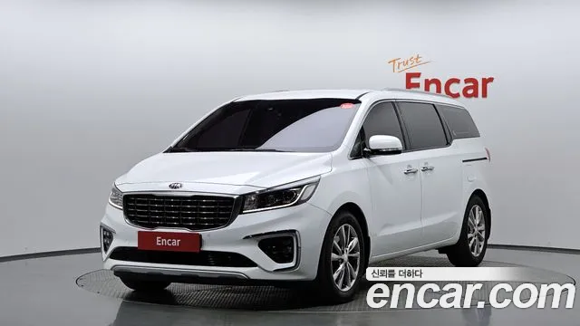 Kia Canival 2019 — photo 1