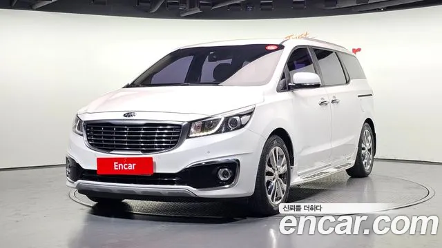 Kia Canival 2016 — photo 1