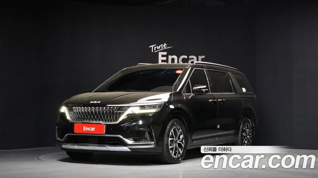 Kia Canival 2022 — photo 1
