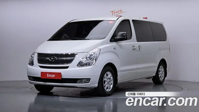 Hyundai Starex 2011 — photo 1