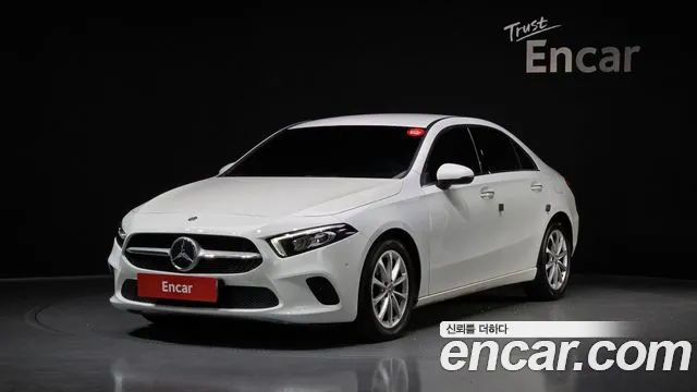 Mercedes-Benz A-Class 2020 — photo 1