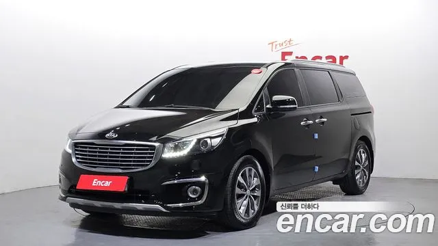 Kia Canival 2018 — photo 1