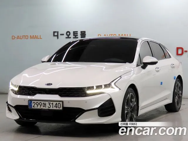 Kia K5 2020 — photo 1